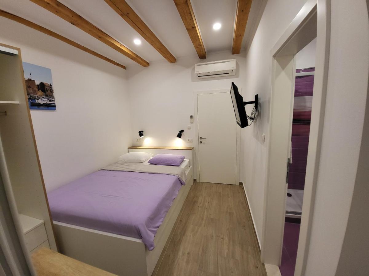 The Little Gem Bed and Breakfast Komiža Buitenkant foto
