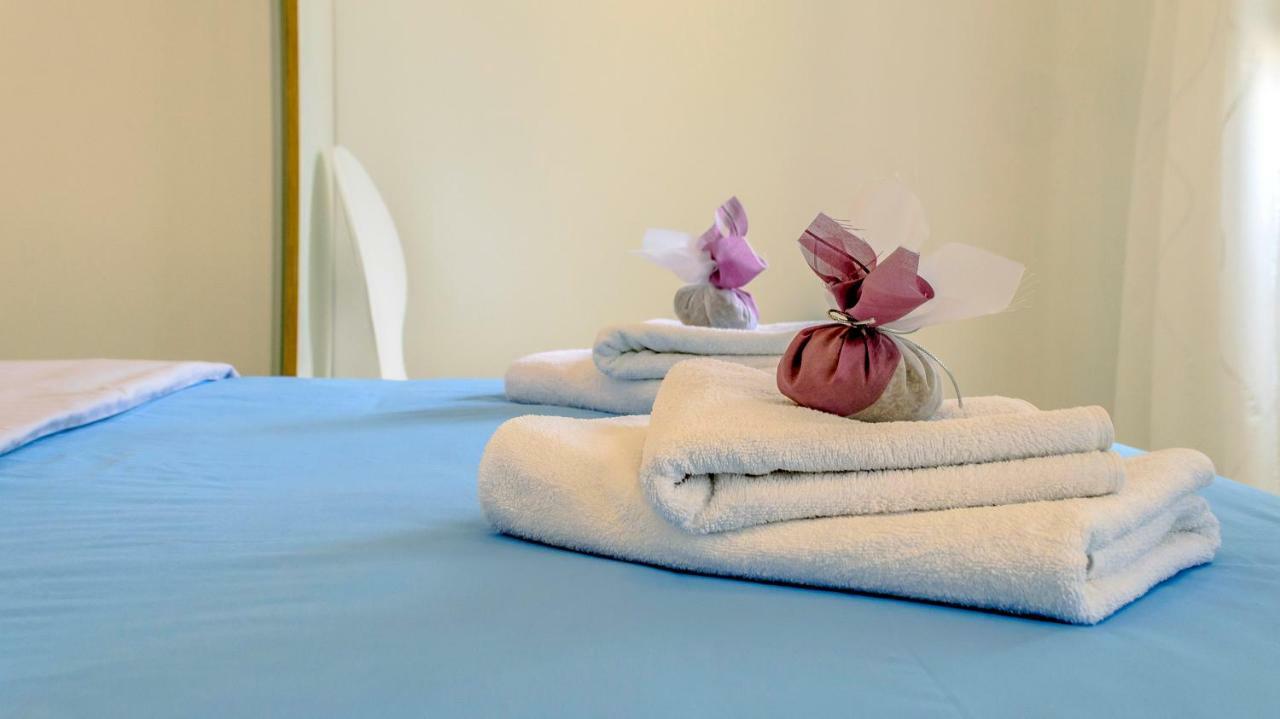 The Little Gem Bed and Breakfast Komiža Buitenkant foto